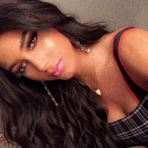 Meet your Posher, Lorena